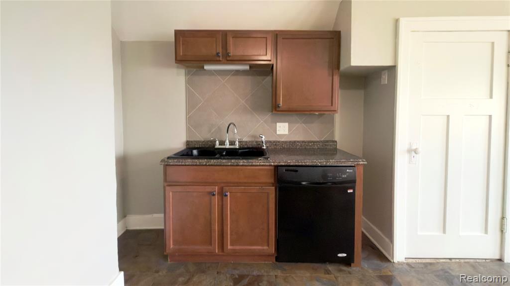 1651 Atkinson Street, Unit 3 Detroit, MI 48206 - Photo 8 of 11