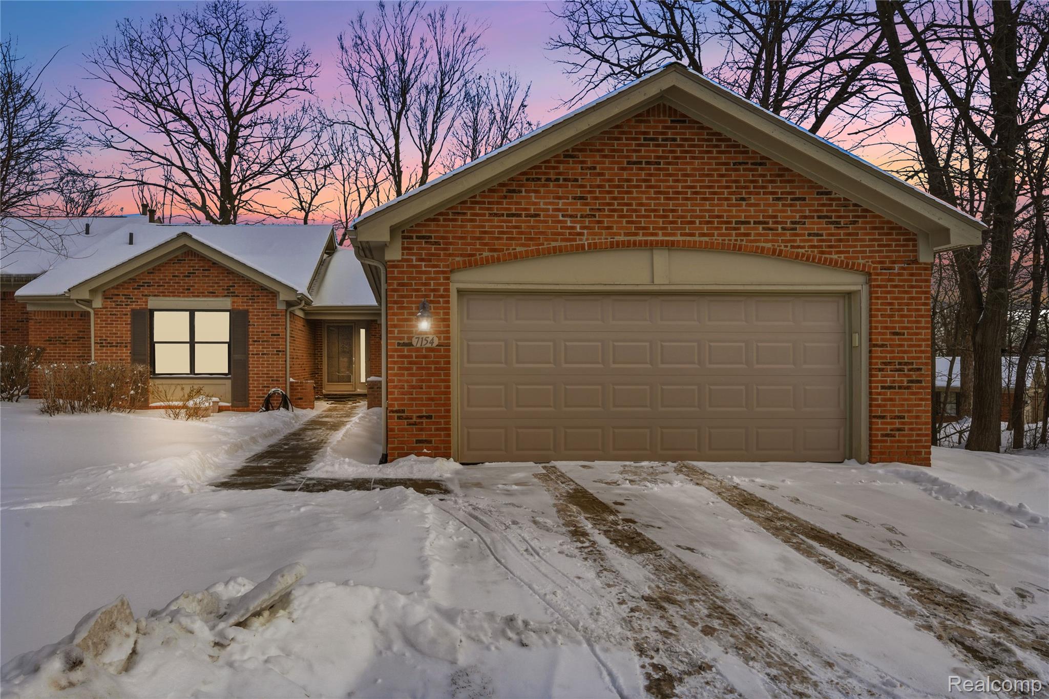 7154 Westchester Road West Bloomfield, MI 48322 - Photo 1 of 38 Ranch-style home featuring brick siding