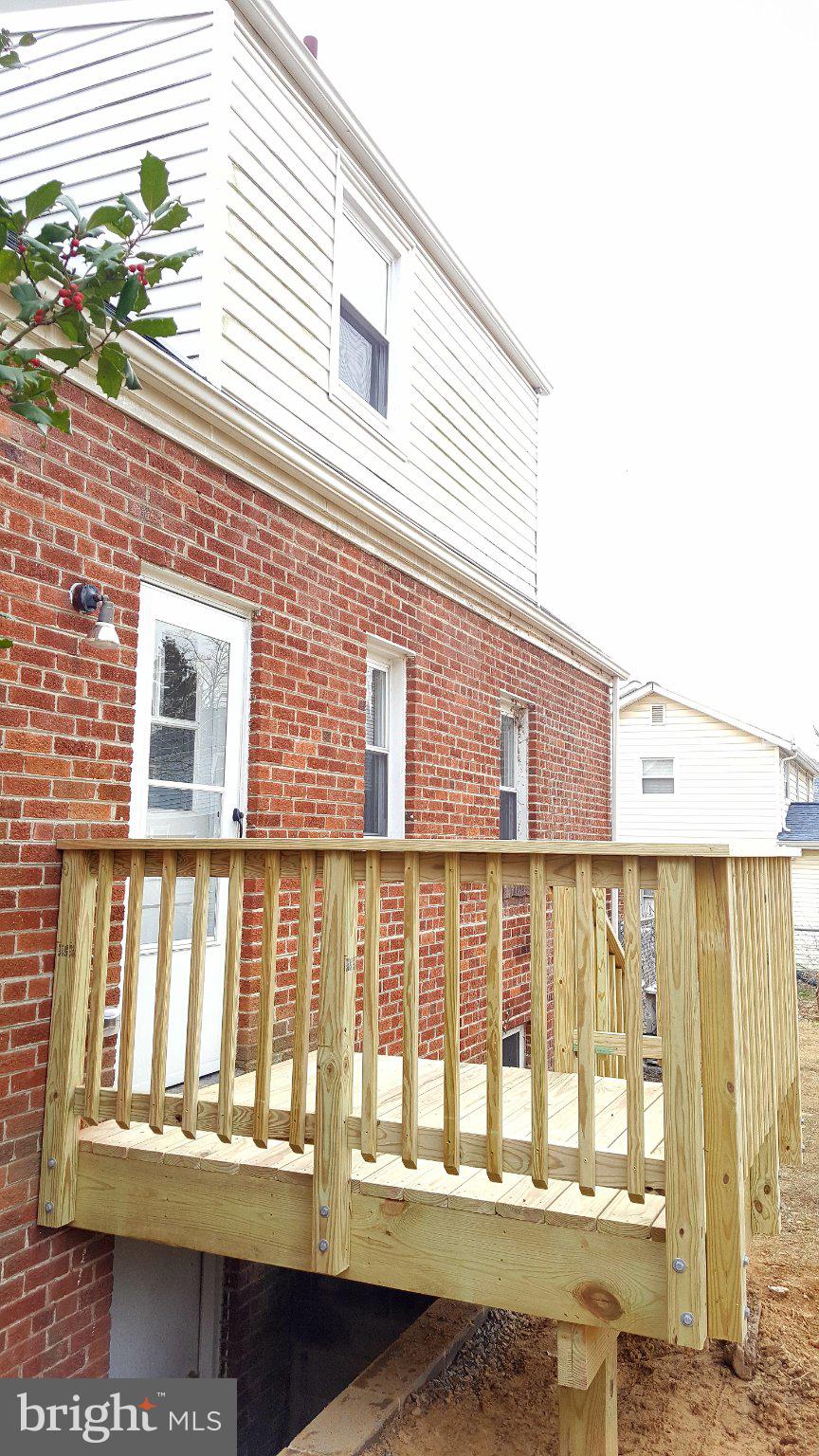 2207 Seminary Road Silver Spring, MD 20910 - Photo 4 of 17 Deck