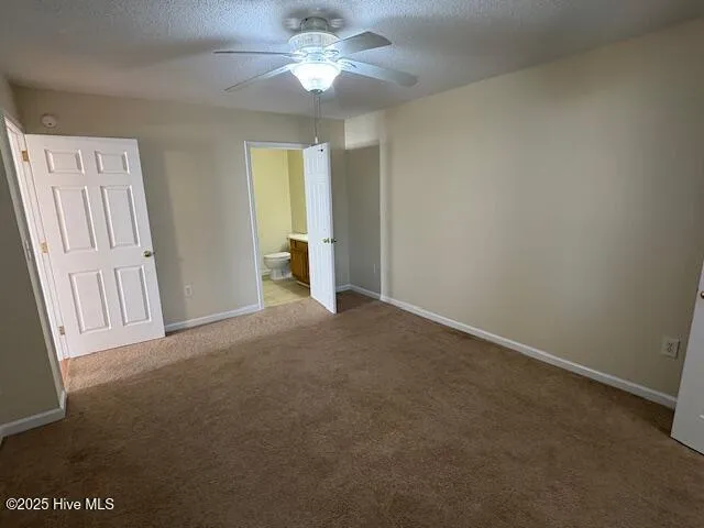 $284,500 | 301 Courtyard East, Unit 301, Beaufort, NC 28516