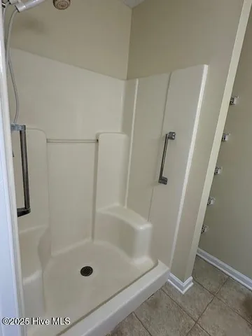 $284,500 | 301 Courtyard East, Unit 301, Beaufort, NC 28516