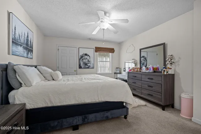 $284,500 | 301 Courtyard East, Unit 301, Beaufort, NC 28516