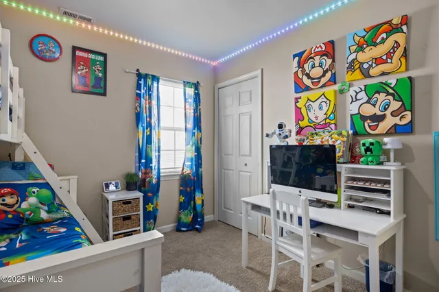 $284,500 | 301 Courtyard East, Unit 301, Beaufort, NC 28516