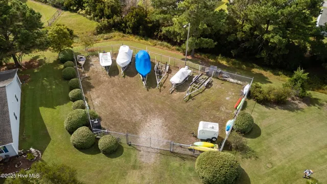 $284,500 | 301 Courtyard East, Unit 301, Beaufort, NC 28516