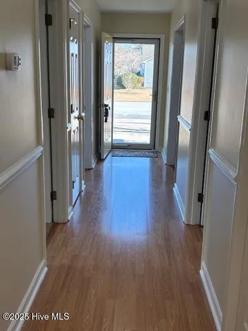 $284,500 | 301 Courtyard East, Unit 301, Beaufort, NC 28516