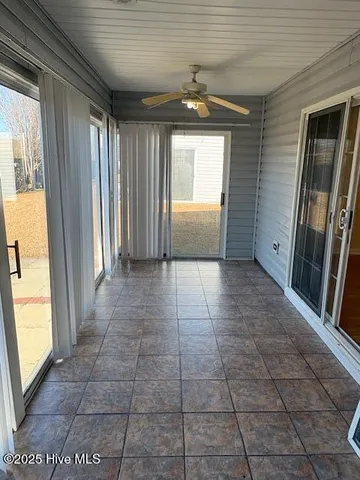 $284,500 | 301 Courtyard East, Unit 301, Beaufort, NC 28516