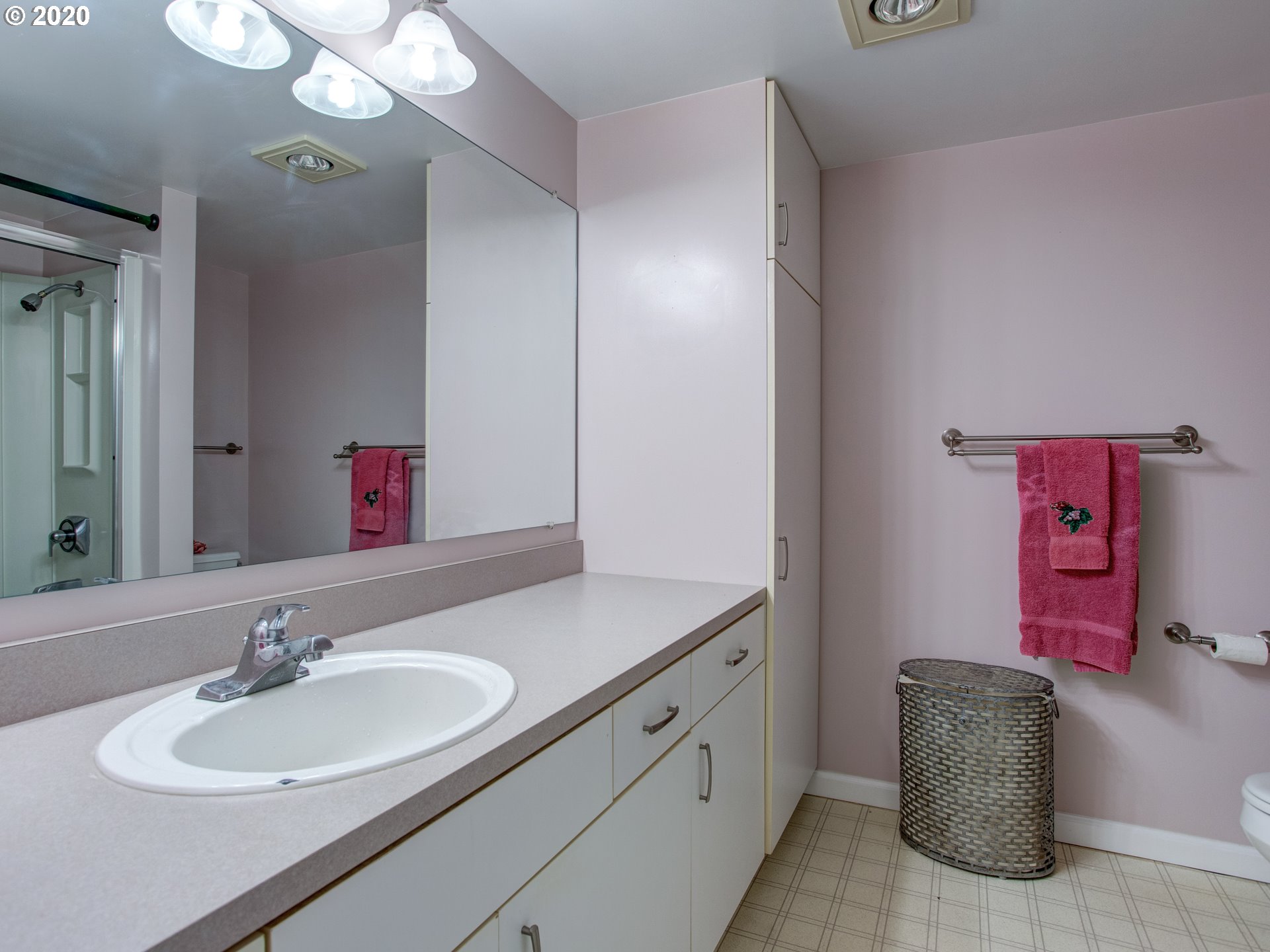 6645 West Burnside Road, Unit 540 Portland, OR 97225 - Photo 16 of 32 Gallery Image 16