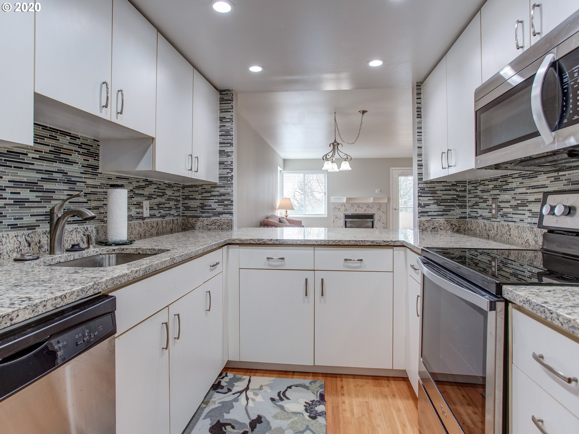 6645 West Burnside Road, Unit 540 Portland, OR 97225 - Photo 7 of 32 Gallery Image 7