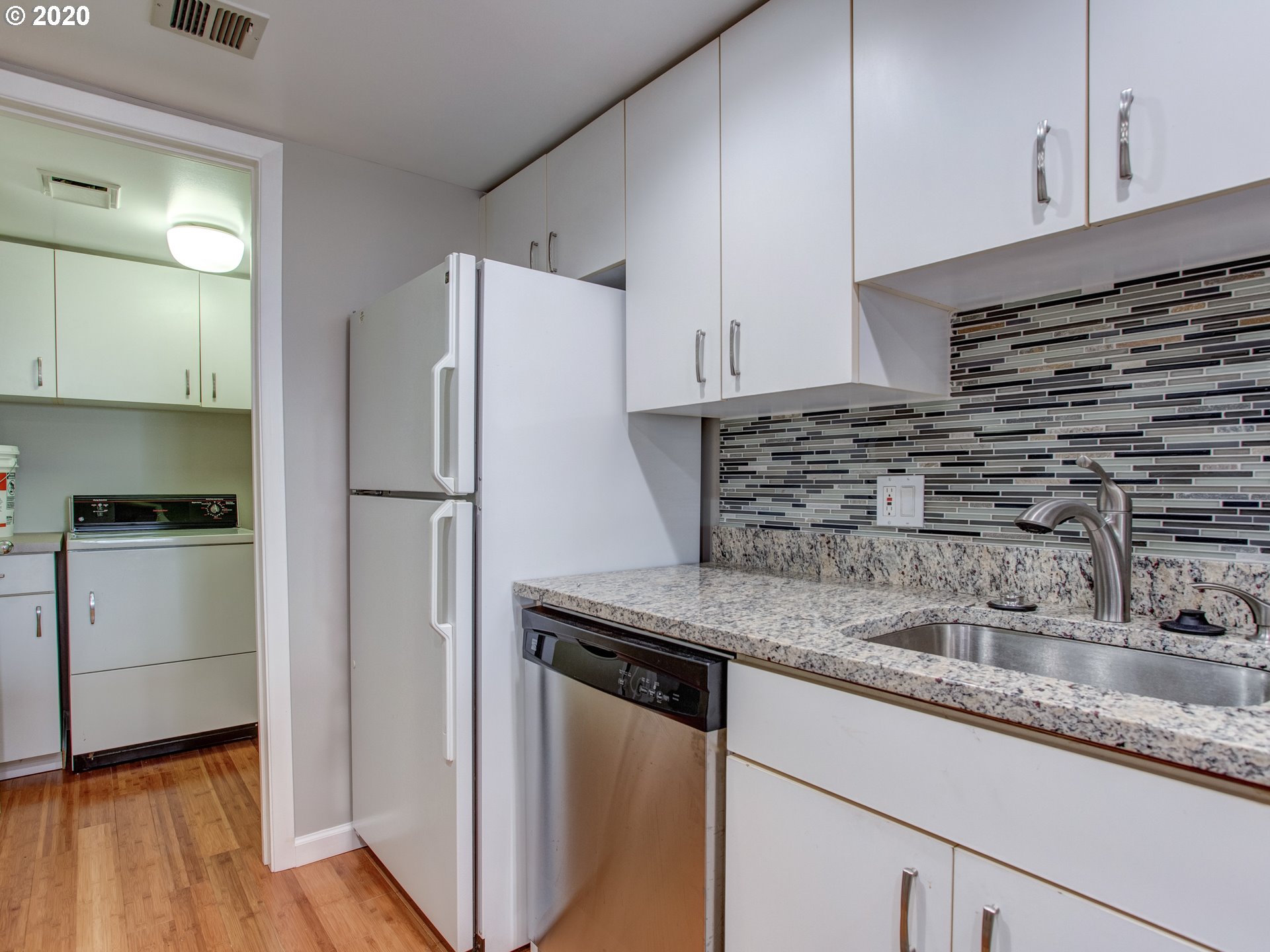 6645 West Burnside Road, Unit 540 Portland, OR 97225 - Photo 9 of 32 Gallery Image 9