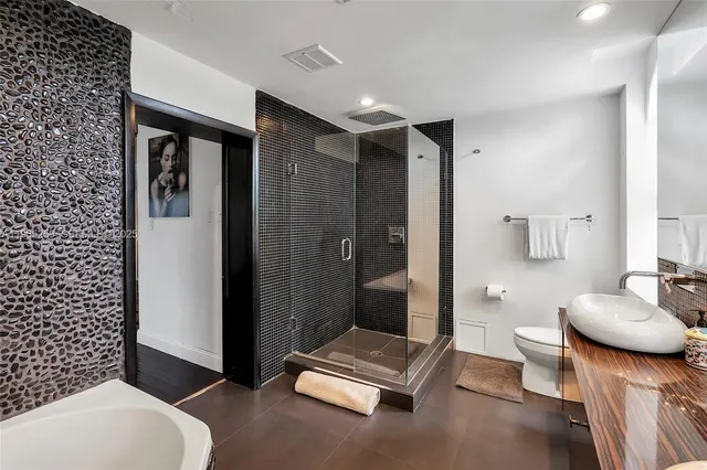 $1,795,000 | 1368 Normandy Drive, Miami Beach, FL 33141