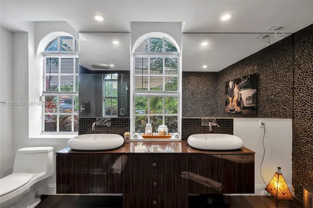 $1,795,000 | 1368 Normandy Drive, Miami Beach, FL 33141