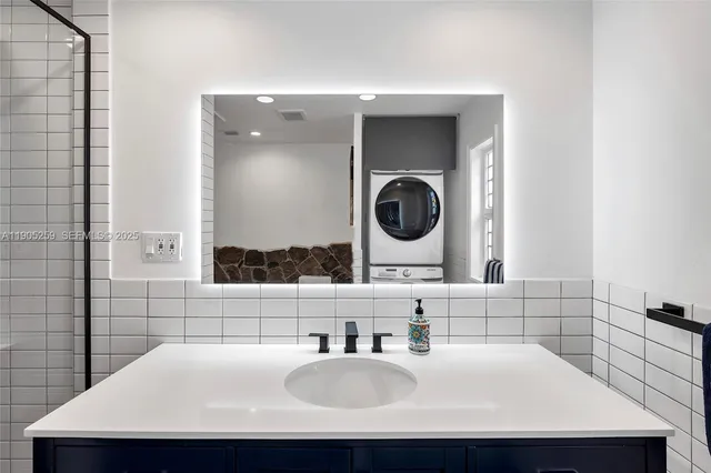 $1,795,000 | 1368 Normandy Drive, Miami Beach, FL 33141