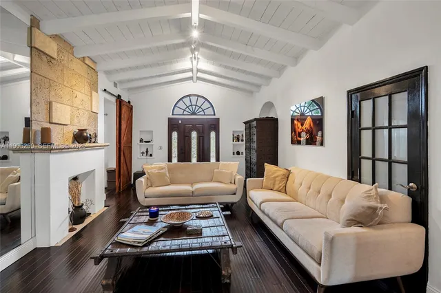 $1,795,000 | 1368 Normandy Drive, Miami Beach, FL 33141