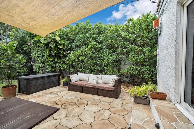 $1,795,000 | 1368 Normandy Drive, Miami Beach, FL 33141