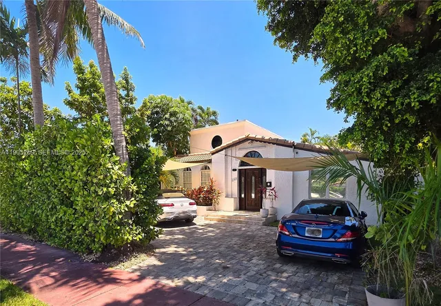 $1,795,000 | 1368 Normandy Drive, Miami Beach, FL 33141