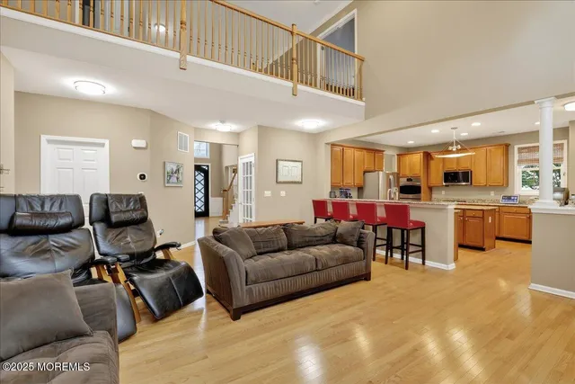 $1,050,000 | 40 Mulberry Drive, Manalapan, NJ 07726