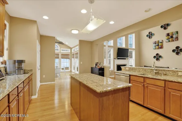 $1,050,000 | 40 Mulberry Drive, Manalapan, NJ 07726