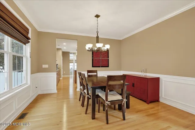 $1,050,000 | 40 Mulberry Drive, Manalapan, NJ 07726