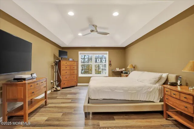 $1,050,000 | 40 Mulberry Drive, Manalapan, NJ 07726