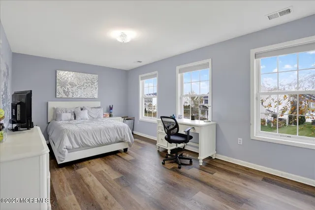 $1,050,000 | 40 Mulberry Drive, Manalapan, NJ 07726