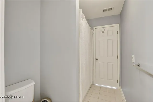 $1,050,000 | 40 Mulberry Drive, Manalapan, NJ 07726