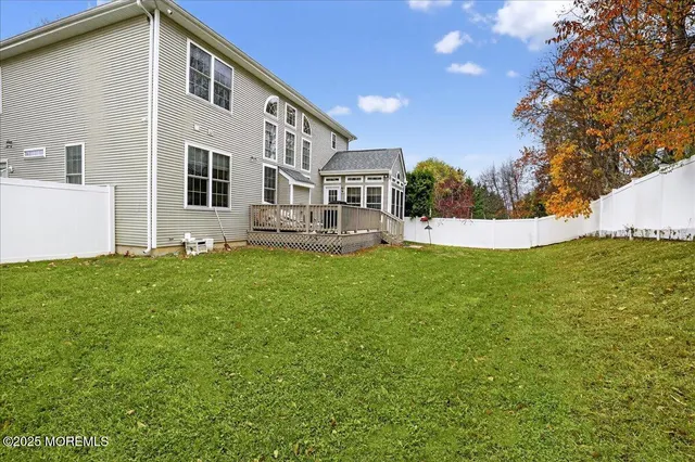 $1,050,000 | 40 Mulberry Drive, Manalapan, NJ 07726