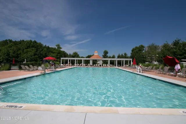 $1,050,000 | 40 Mulberry Drive, Manalapan, NJ 07726