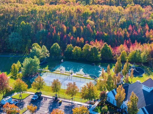 $1,050,000 | 40 Mulberry Drive, Manalapan, NJ 07726