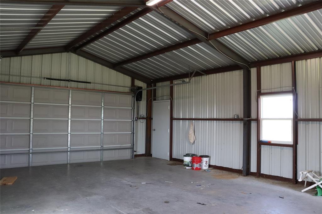 333 Lake Point Road Comanche, TX 76442 - Photo 27 of 30 Gallery Image 27