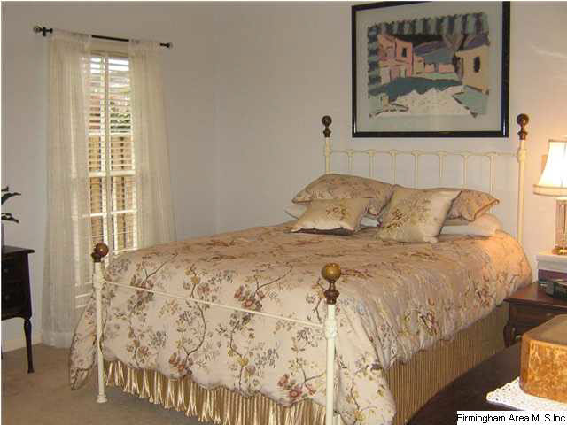 3309 Timber Ridge Drive Birmingham, AL 35243 - Photo 11 of 21 Gallery Image 11