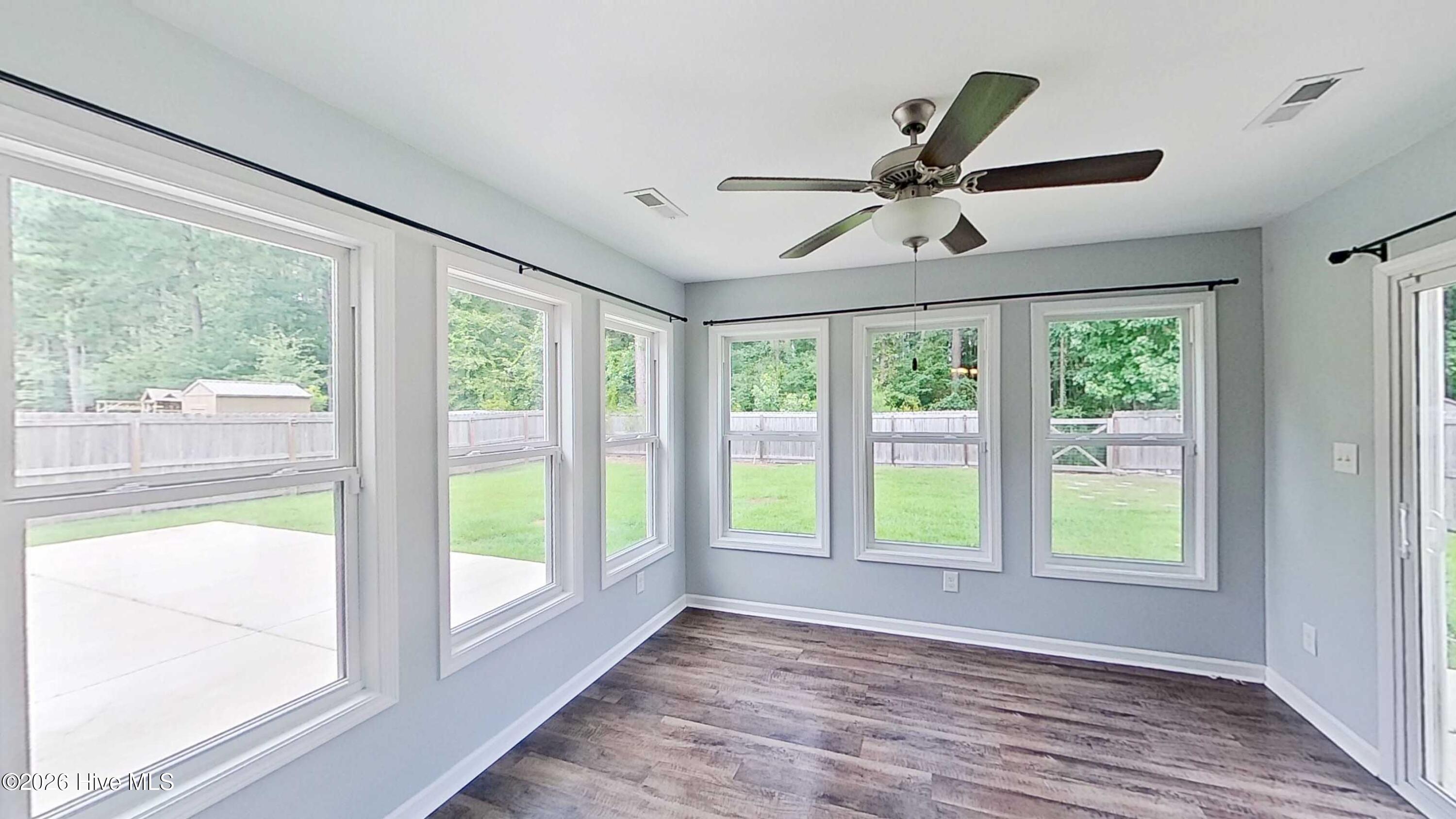 330 Station House Road New Bern, NC 28562 - Photo 5 of 31 05- 330 Station House Rd