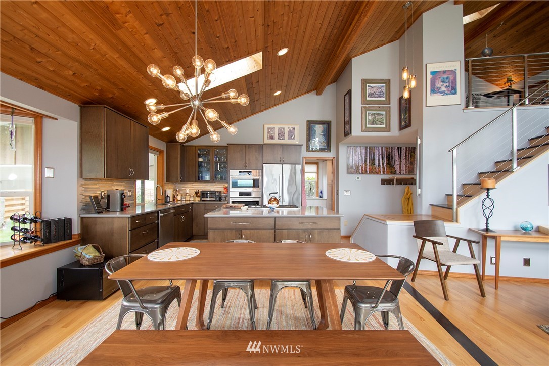 195 Northwest Kinman Road Poulsbo, WA 98370 - Photo 11 of 35 Gallery Image 11