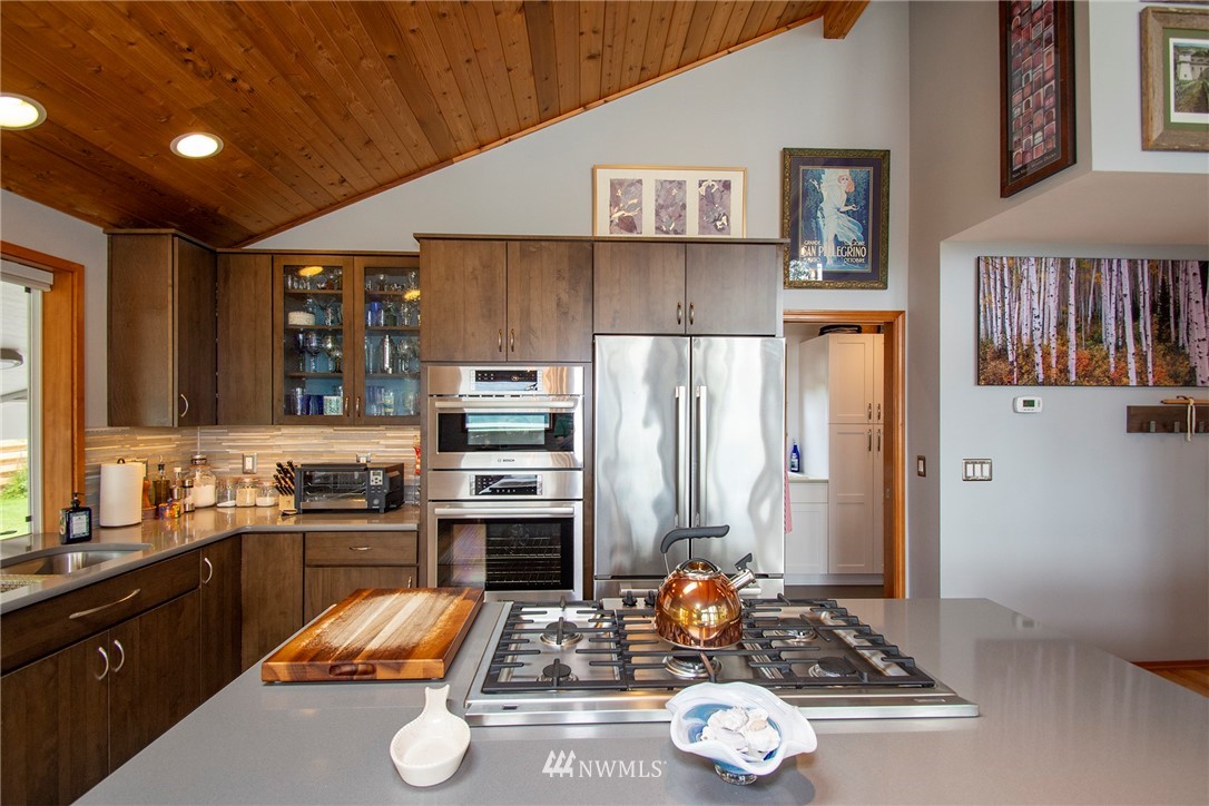 195 Northwest Kinman Road Poulsbo, WA 98370 - Photo 12 of 35 Gallery Image 12