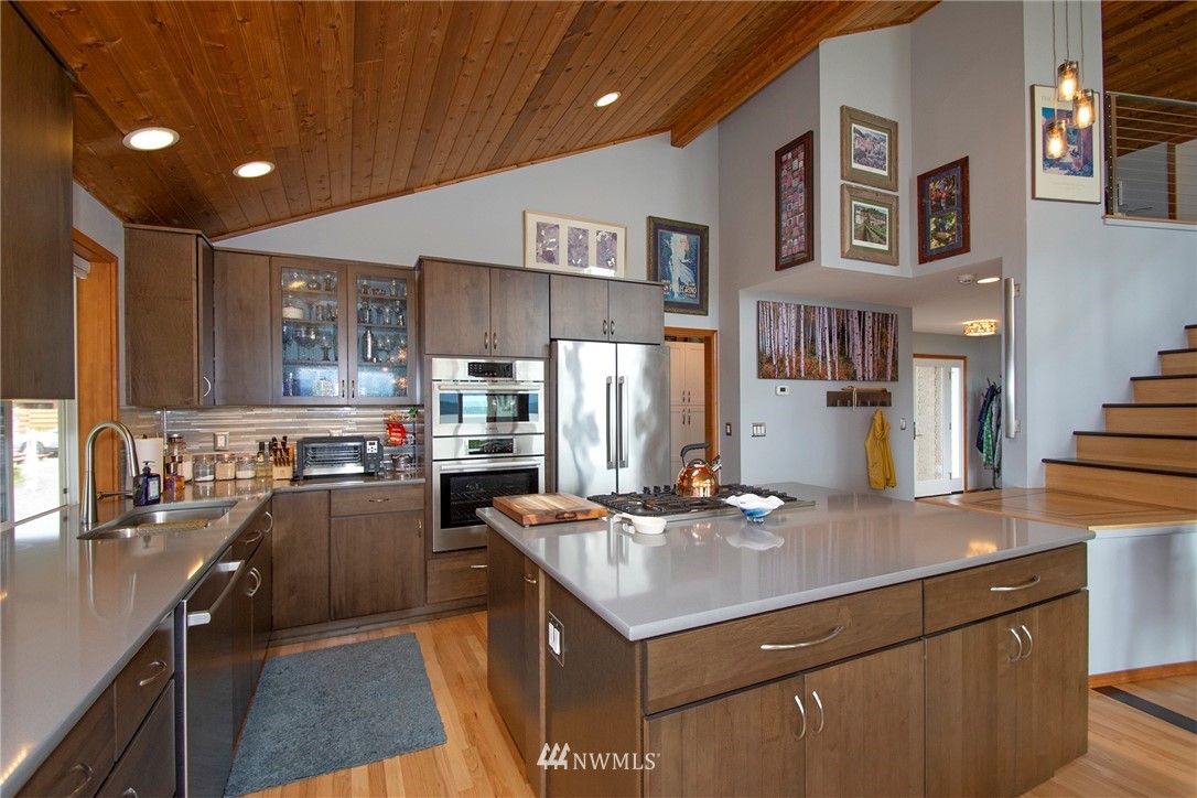 195 Northwest Kinman Road Poulsbo, WA 98370 - Photo 13 of 35 Gallery Image 13