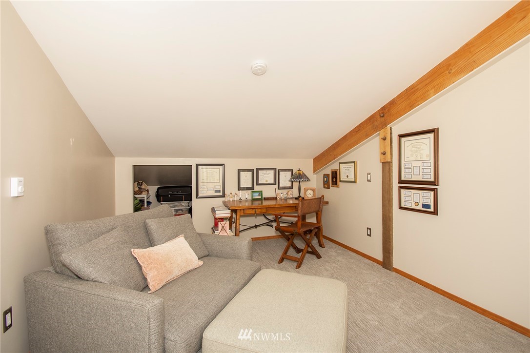 195 Northwest Kinman Road Poulsbo, WA 98370 - Photo 27 of 35 Gallery Image 27