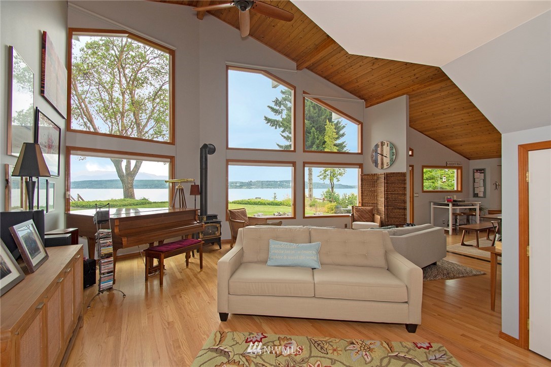 195 Northwest Kinman Road Poulsbo, WA 98370 - Photo 6 of 35 Gallery Image 6
