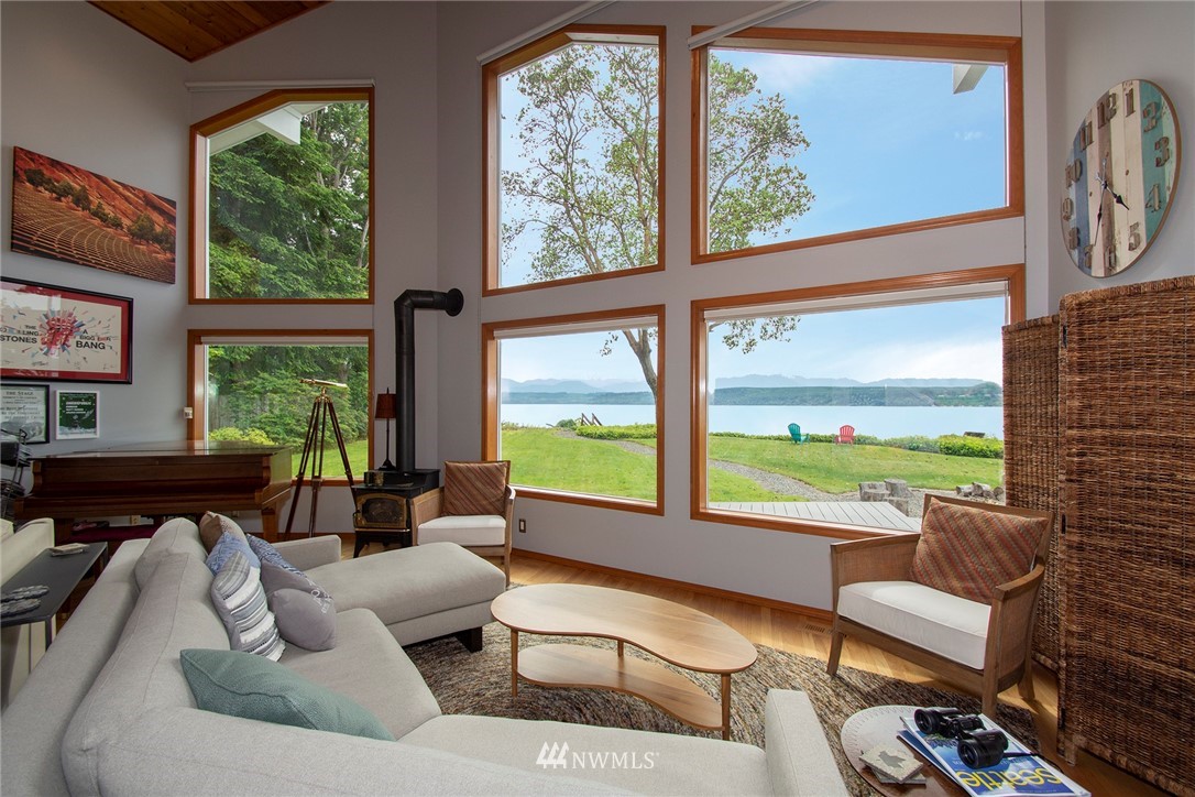 195 Northwest Kinman Road Poulsbo, WA 98370 - Photo 8 of 35 Gallery Image 8