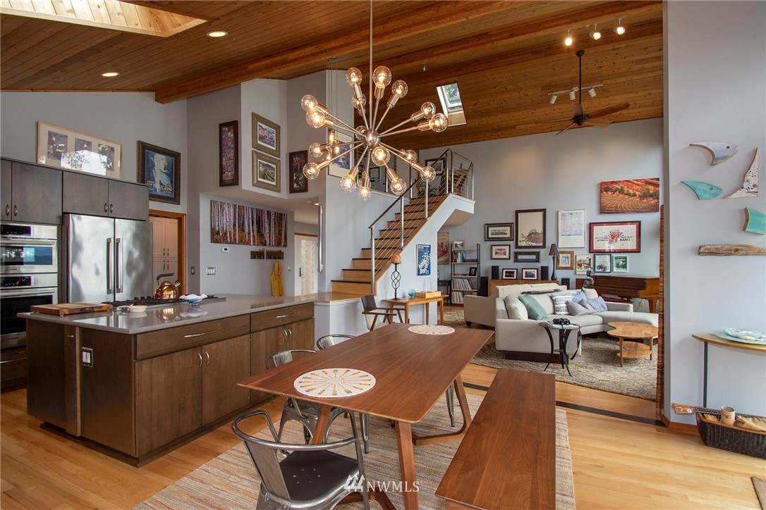 195 Northwest Kinman Road Poulsbo, WA 98370 - Photo 10 of 35 Gallery Image 10