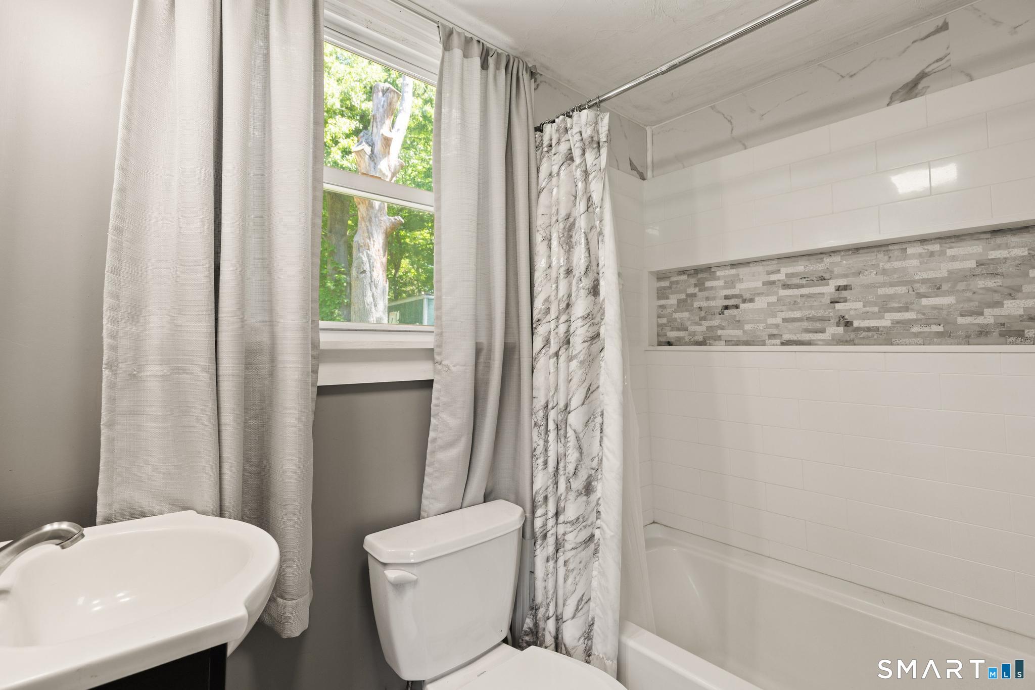 16 Baker Street Killingly, CT 06239 - Photo 12 of 23
