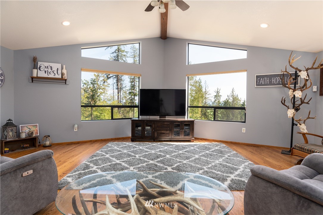 7621 F & S Grade Road Sedro-Woolley, WA 98284 - Photo 19 of 37 Gallery Image 19