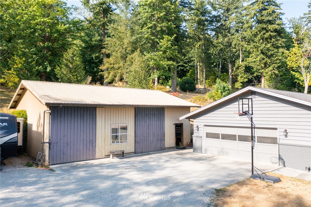 7621 F & S Grade Road Sedro-Woolley, WA 98284 - Photo 4 of 37 Gallery Image 4