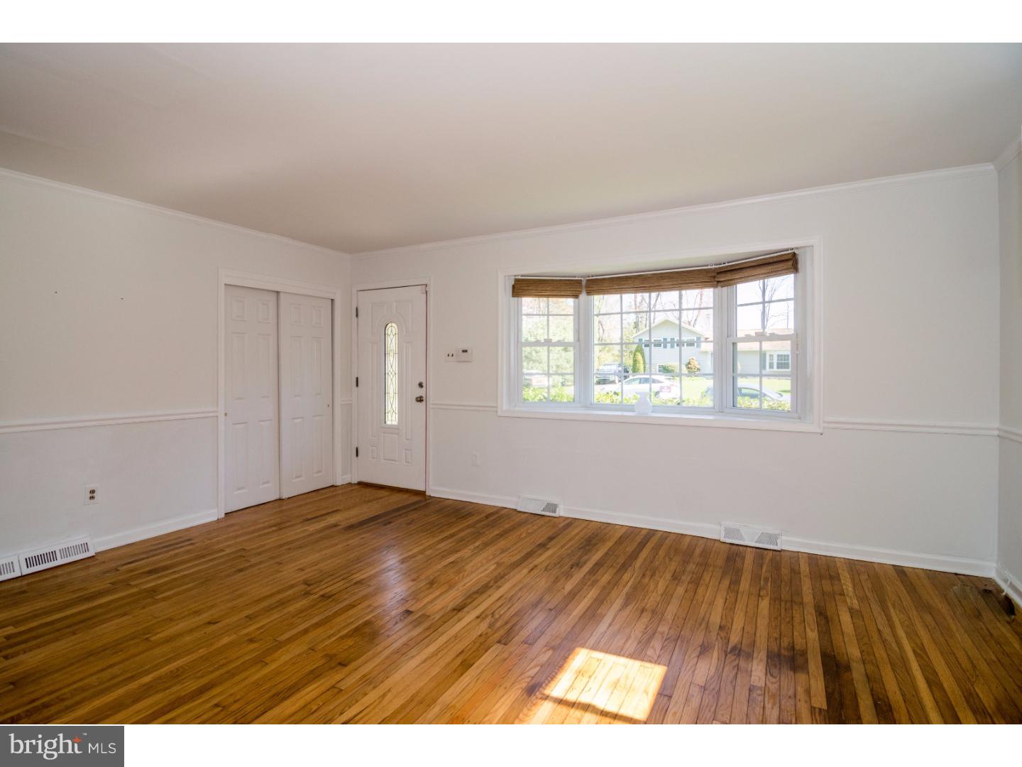 540 Meadow Road Chalfont, PA 18914 - Photo 2 of 25 Gallery Image 2