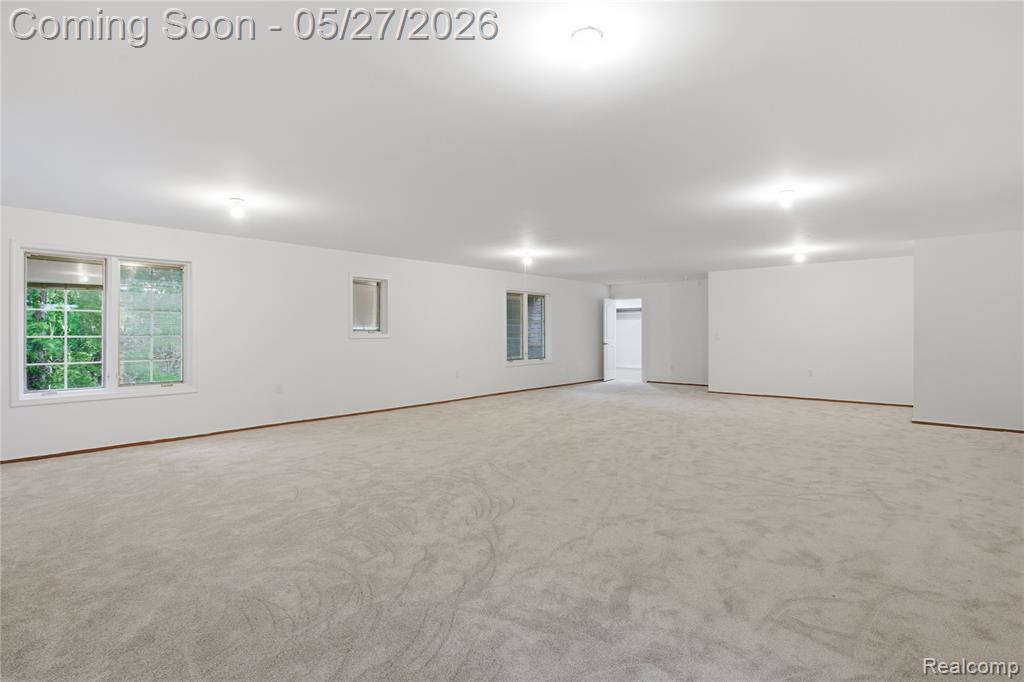 46500 Ryan Road Utica, MI 48317 - Photo 30 of 35