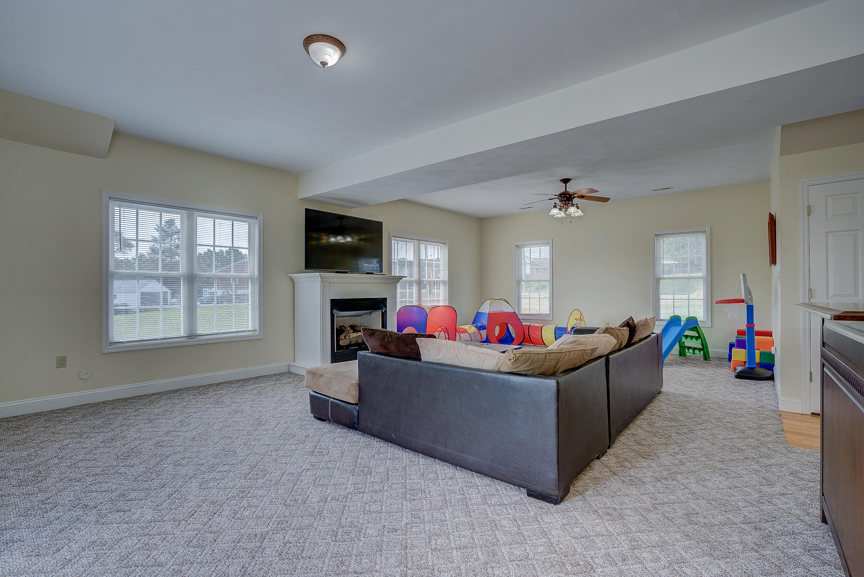 472 Hemlock Road Salem, VA 24153 - Photo 15 of 25 36