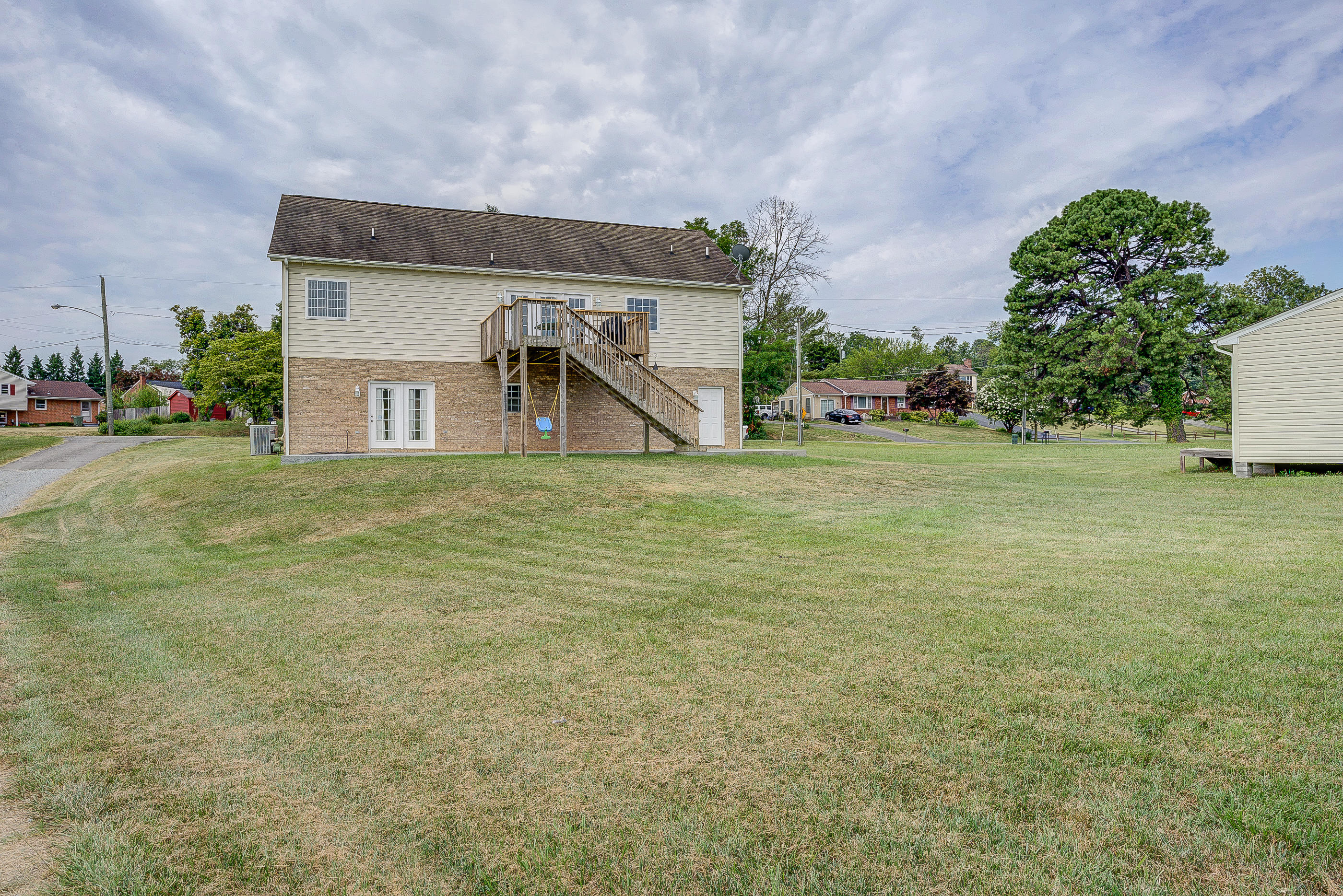 472 Hemlock Road Salem, VA 24153 - Photo 23 of 25 56