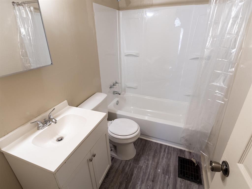4565 Brookville Road Indianapolis, IN 46201 - Photo 13 of 25 Gallery Image 13