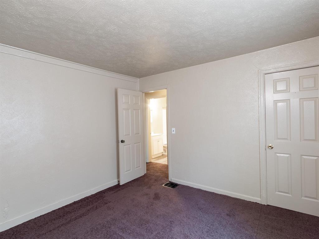 4565 Brookville Road Indianapolis, IN 46201 - Photo 17 of 25 Gallery Image 17