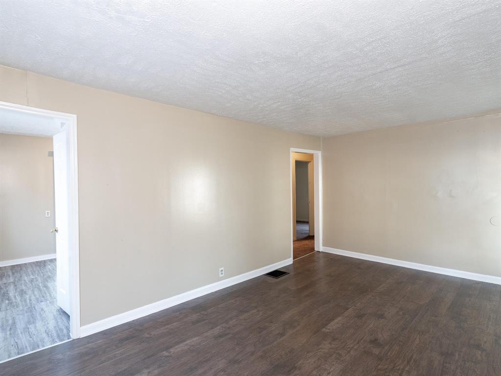 4565 Brookville Road Indianapolis, IN 46201 - Photo 9 of 25 Gallery Image 9