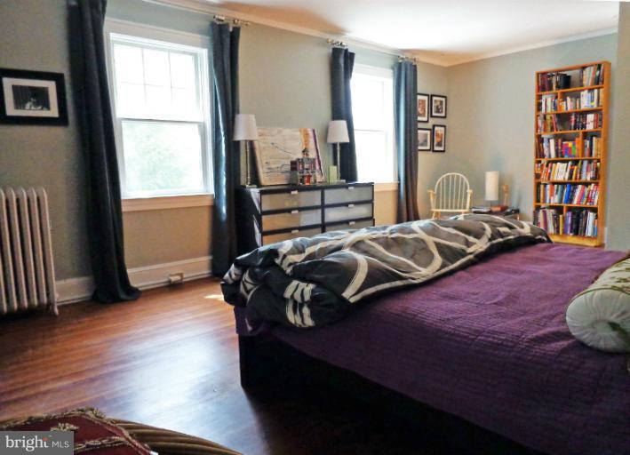 3931 Keswick Road Baltimore, MD 21211 - Photo 14 of 16 Bedroom (Master) (2nd Floor)
