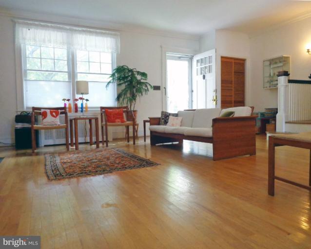 3931 Keswick Road Baltimore, MD 21211 - Photo 5 of 16 Living Room View 2